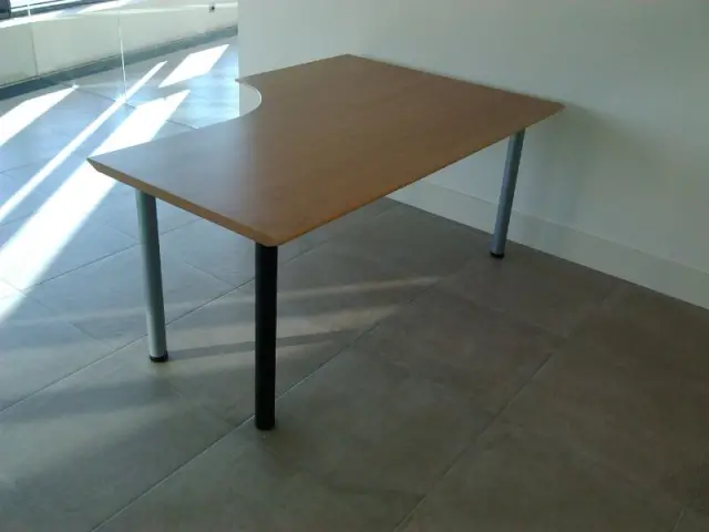 Imagen Mesa compacta L a izquierdas tapa estratificada