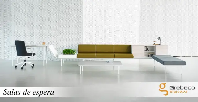 Imagen Conjunto sala de espera con mesa.