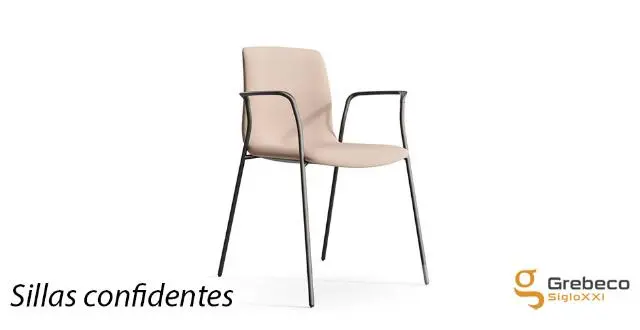 Imagen Silla confidente tapizada Grupo M Estructura 4 metal patas negra y brazos cerrados con reposabrazos